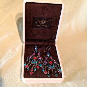 KR jewelers Dangle earrings NIB!